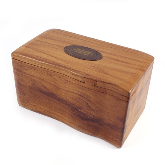 Thames Woden Urn
